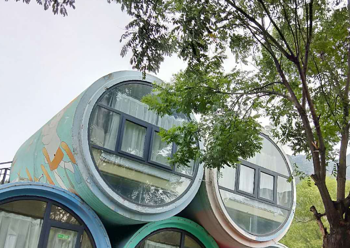 世界"最独特"酒店,用水泥管改建而成,装修别致还需预约!
