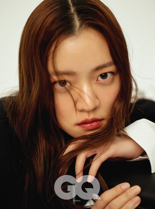 韩国女艺人高我星杂志写真 释放轻熟女魅力