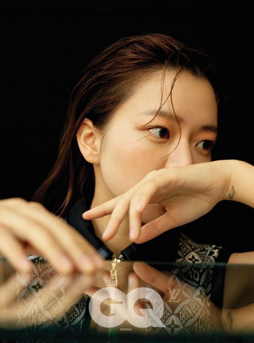 韩国女艺人高我星杂志写真 释放轻熟女魅力