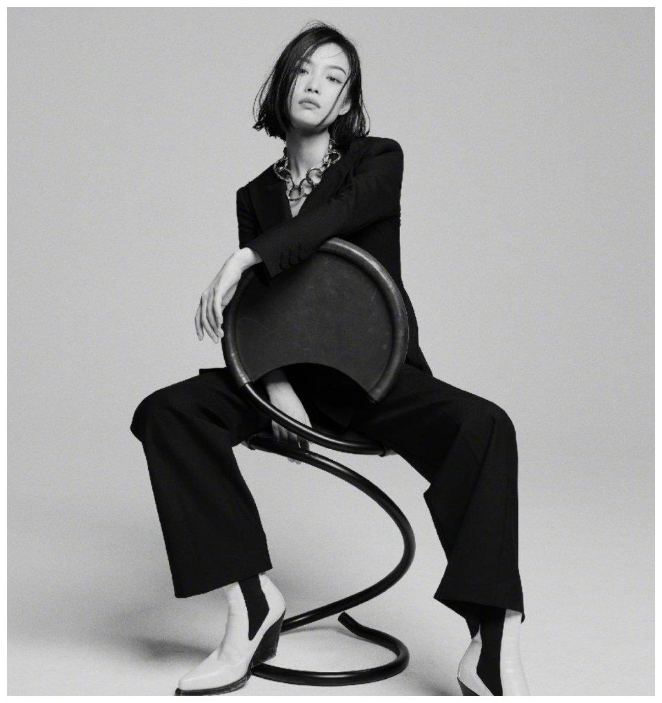 顾里霸气回归短发西装酷飒有型coolgirl玩转中性风