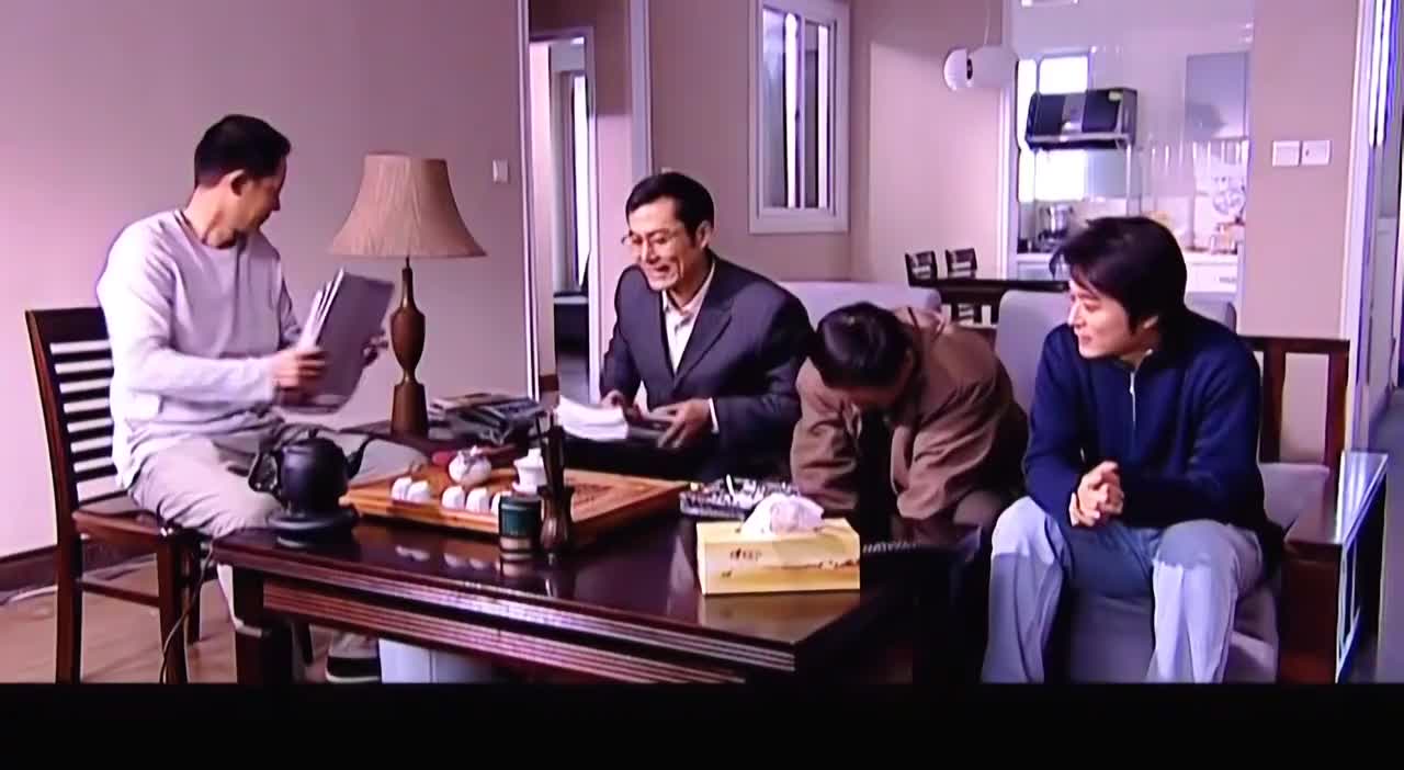 天道:刘冰世杰达成意见入伙,元英询问乐圣音响事宜,世杰分析