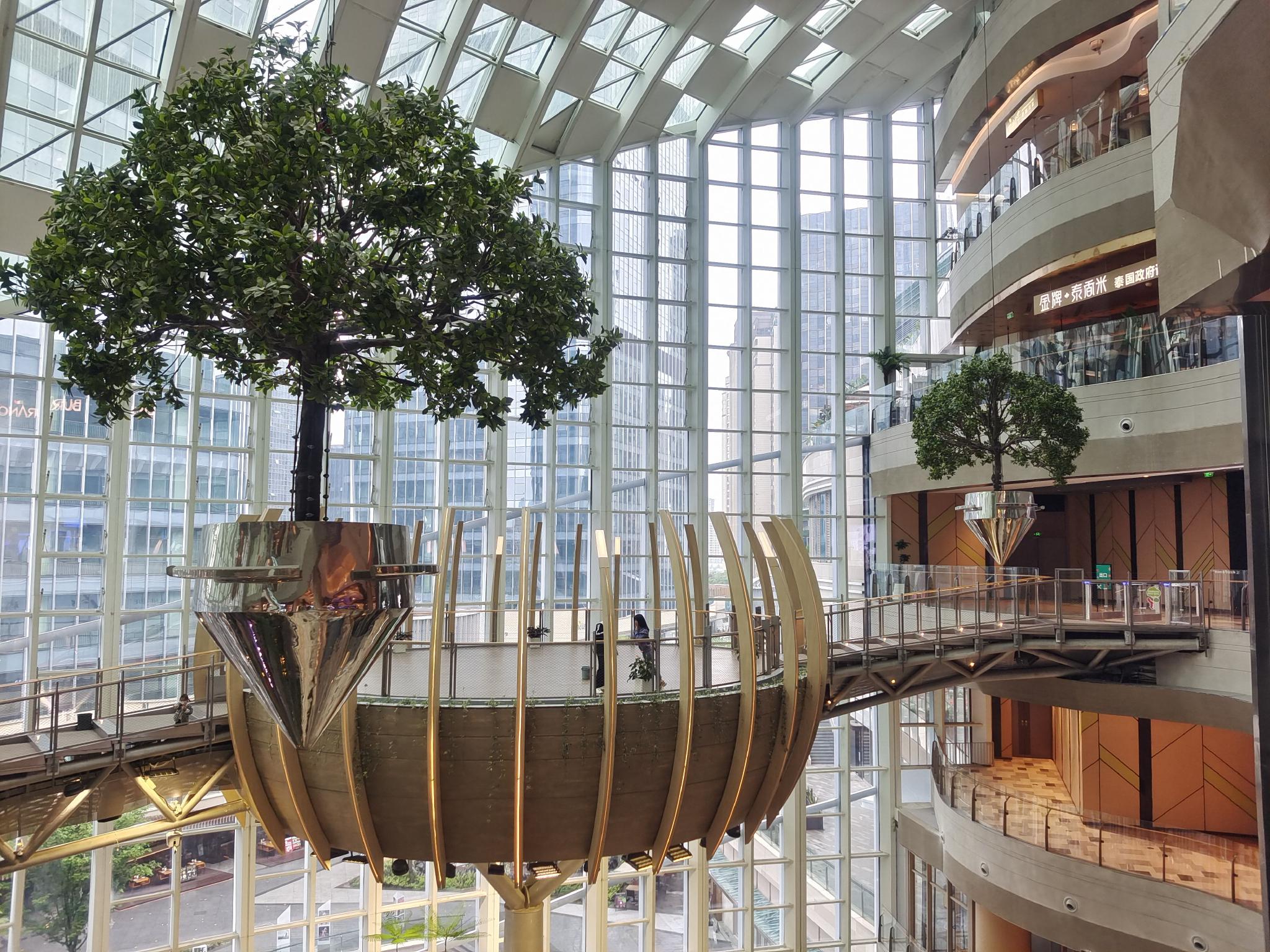 重庆光环购物中心像个大花园1_高清图集_新浪网