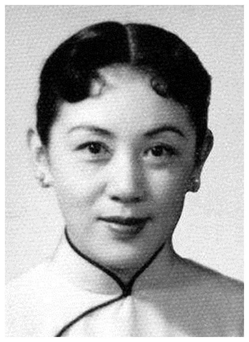 19岁富少为娶10岁女孩苦等她成年,结婚7年后,女孩:我们不合适