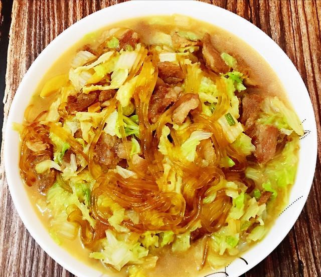 猪肉白菜炖粉条