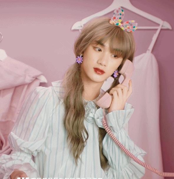 时代少年团女装队长是短发女孩刘耀文在逃公主