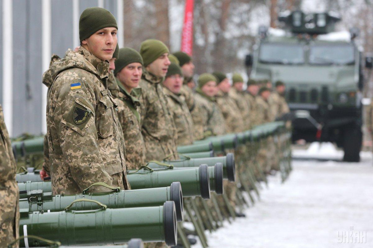 新浪看点顿巴斯战争局势仍继续，乌克兰陆军又采取危险举动，目标直指俄军