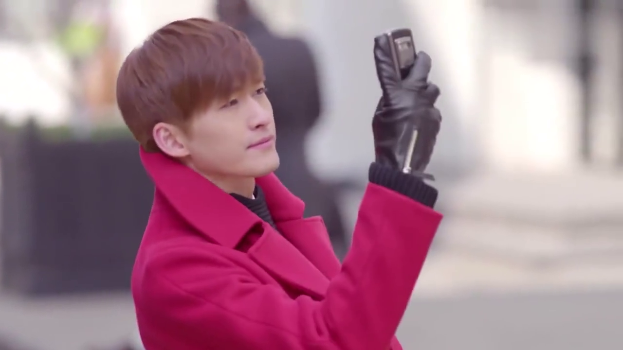 封腾看到杉杉给他发的照片,瞬间变脸了