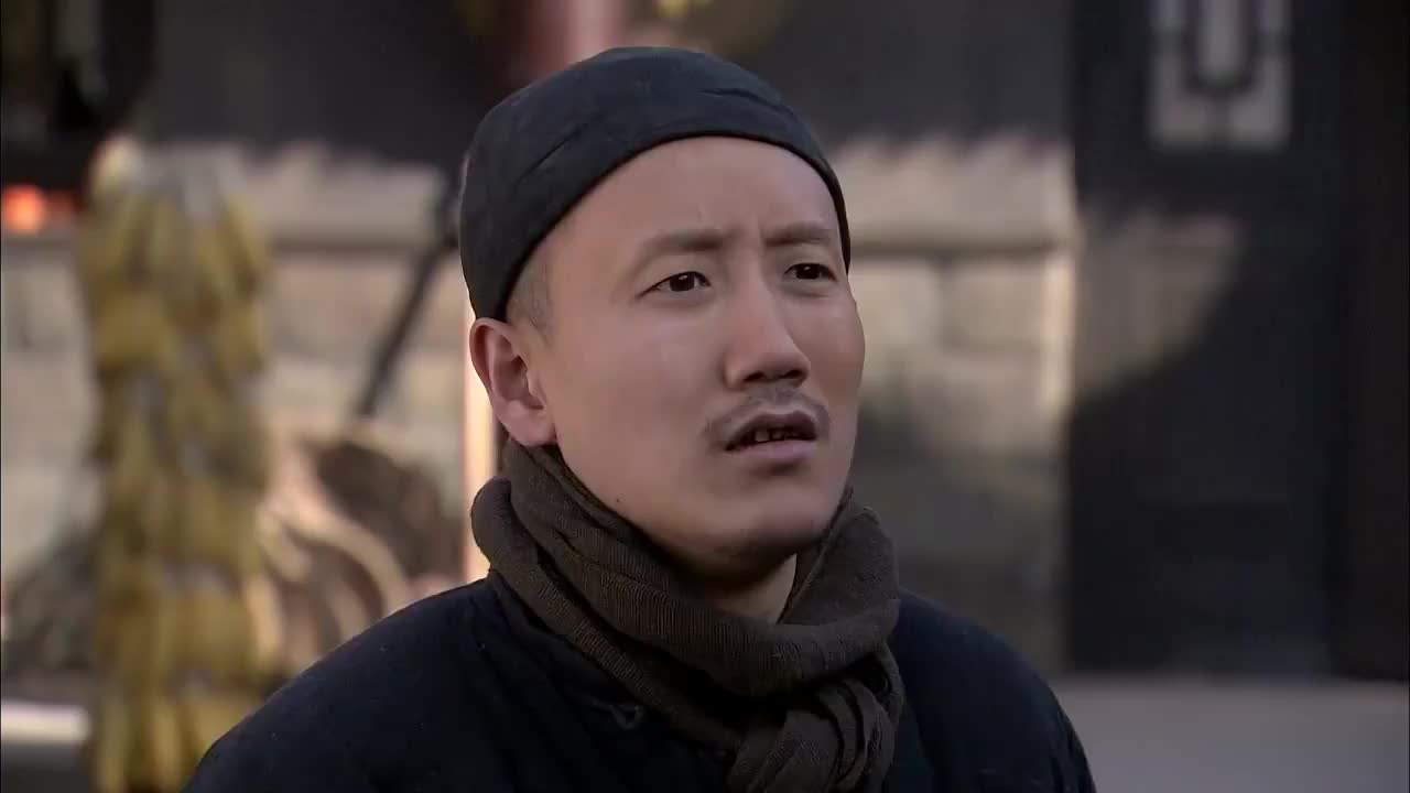 零炮楼:大哥怀疑小弟居心叵测,追问小弟,不料反遭被阻拦殴打