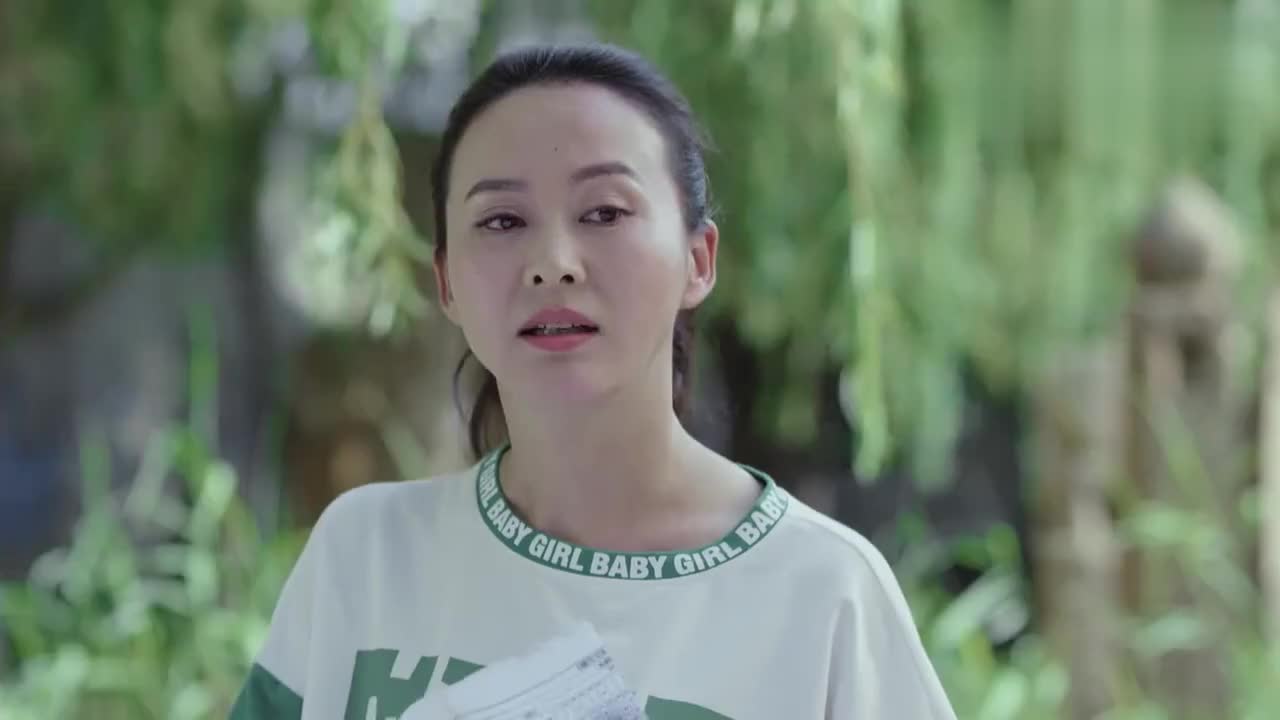 福星盈门:江大制片找钱龙,梁珊让他注意点,这怕是吃醋了吧