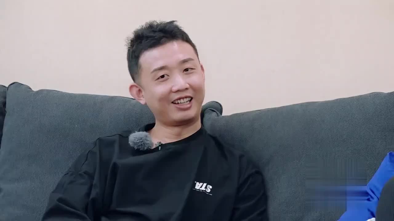 gai看综艺夸甜馨乖王斯然立马胎动厉害太不可思议了