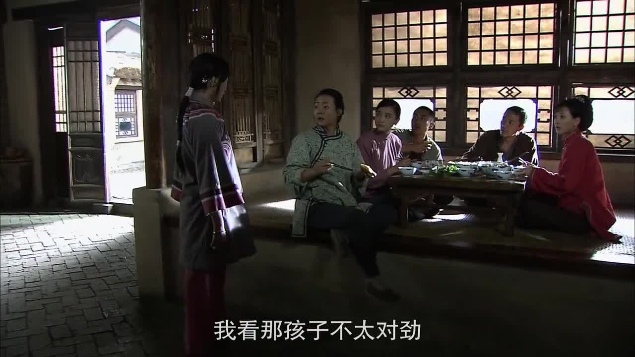 闯关东:一郎生病,秀儿为他做人工呼吸,太善良