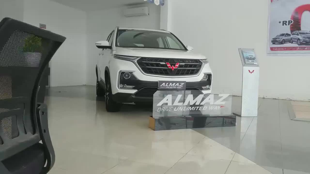 国产七座神车,2020款五菱宏光almaz,按下钥匙才是霸气的开始!