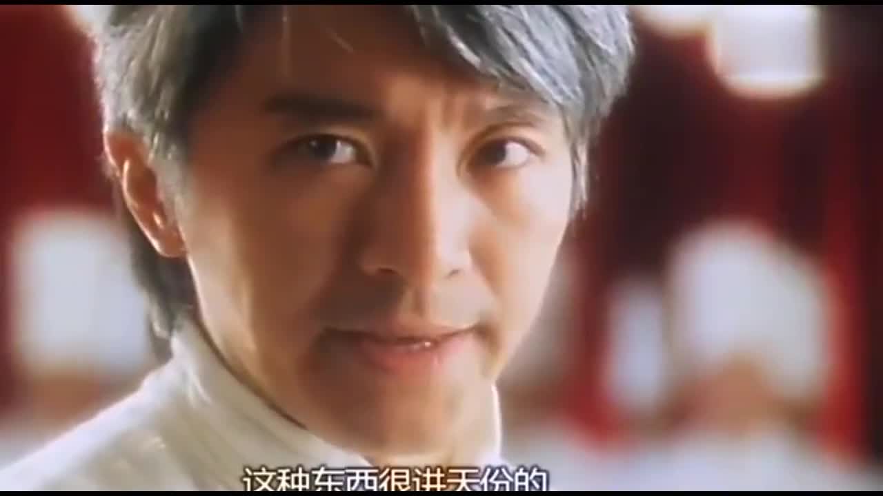 星爷到少林寺学厨艺惨遭少林十八铜人暴打,事后居然一起打牌!