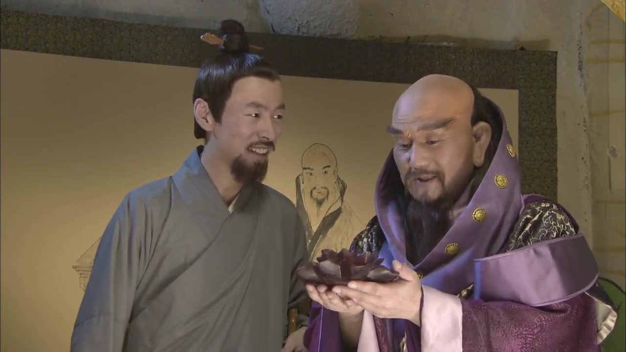 阿依那伐都惊呆了,他刚取出的黑莲是假的,奎刚还是幻化了!