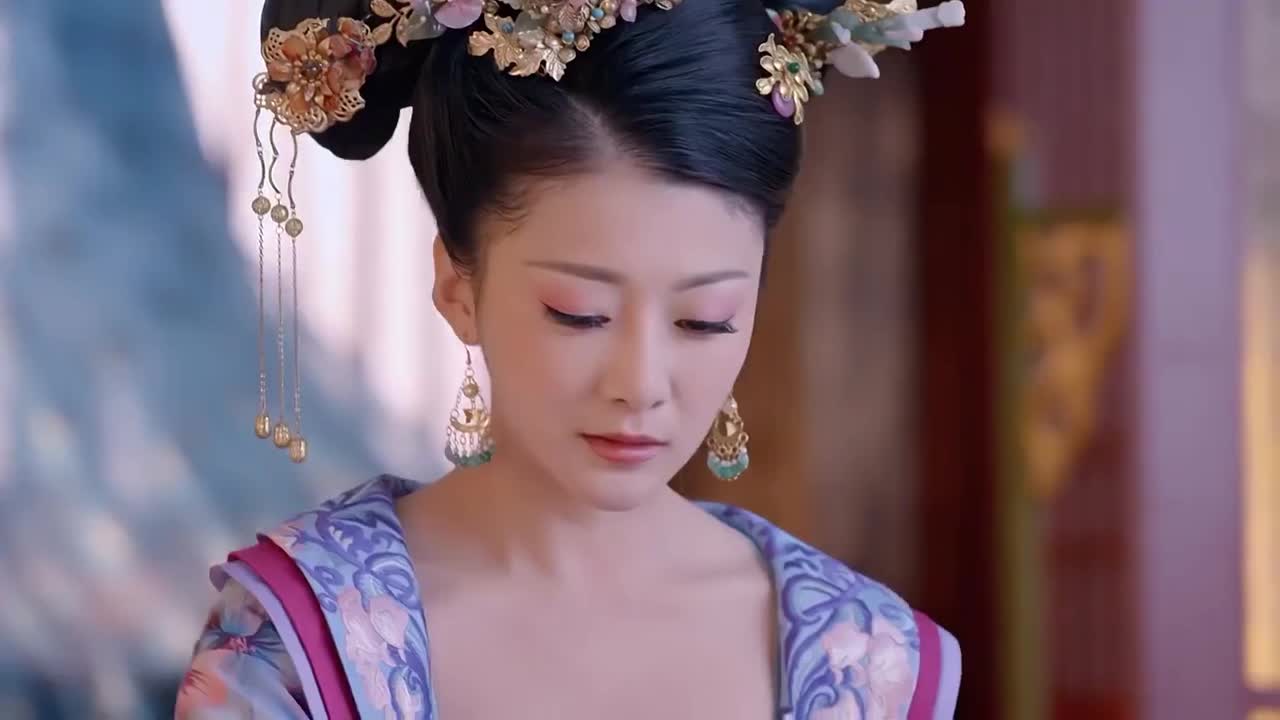 萧婕妤避开耳目竟向徐慧下跪求她帮忙