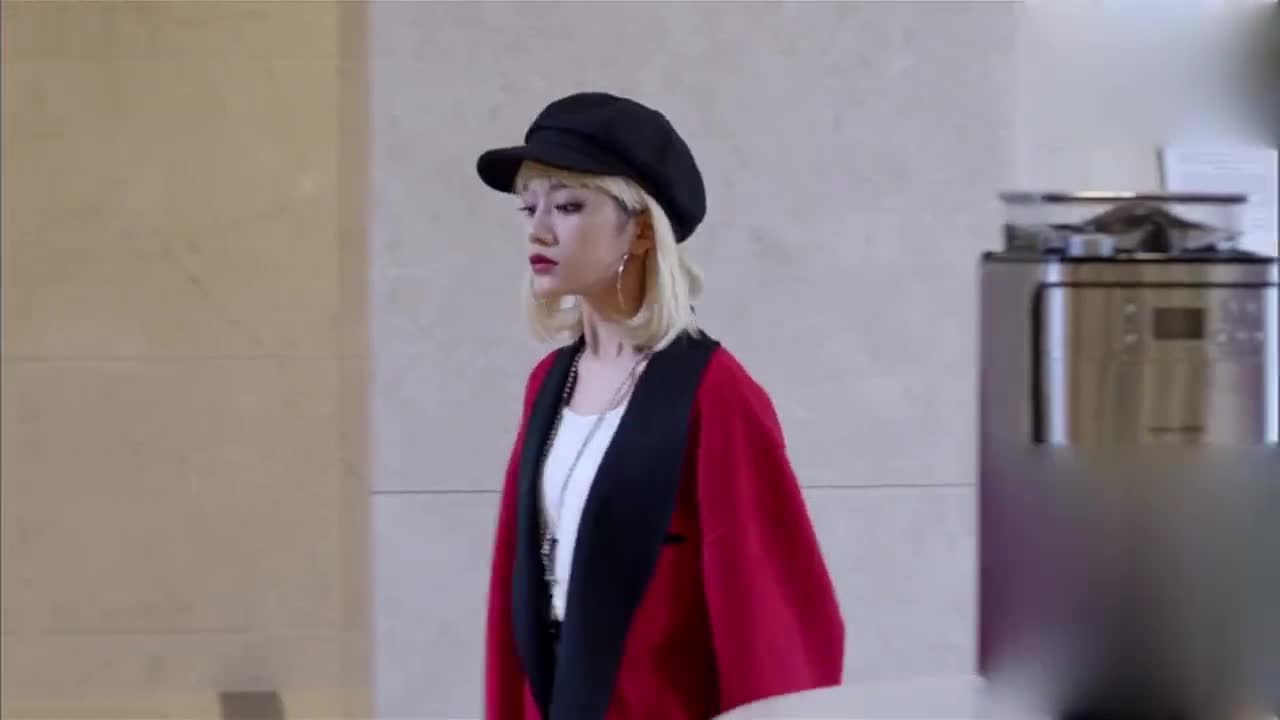 谈判官:李婷婷不知道自己在什么地方,乱闯