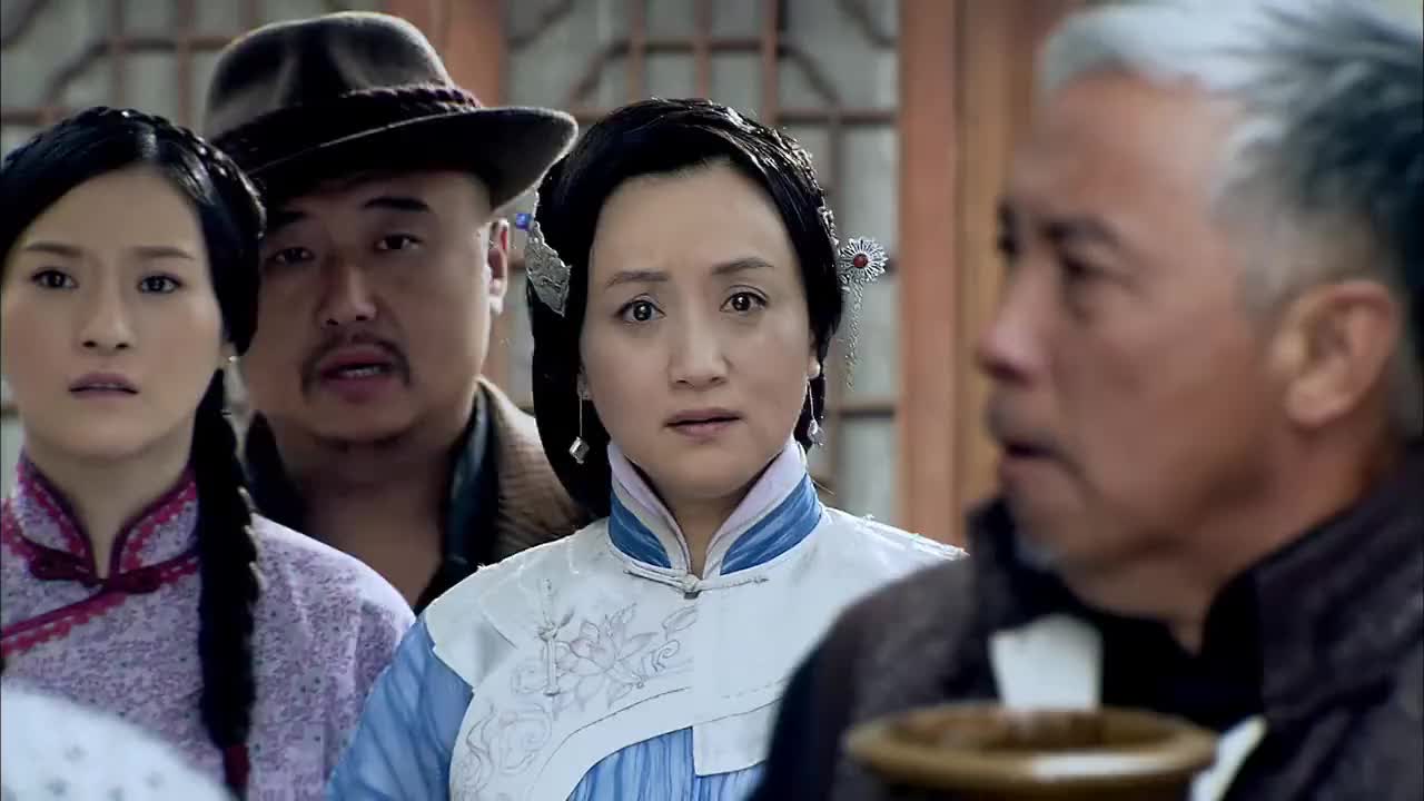 风雨桃花镇老爷成了汉奸正直老工人抗议老爷却用计颠倒黑白