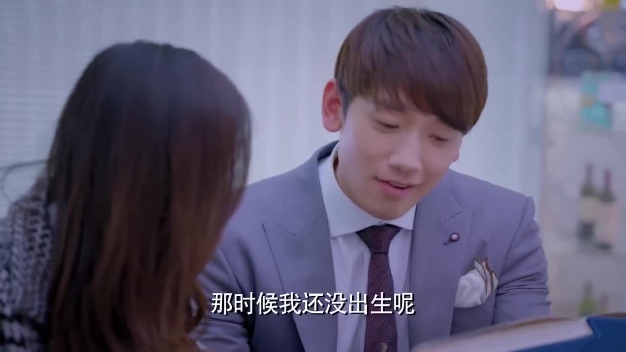 克拉恋人萧亮为米朵讲解通灵以往的钻石作品都十分有意义