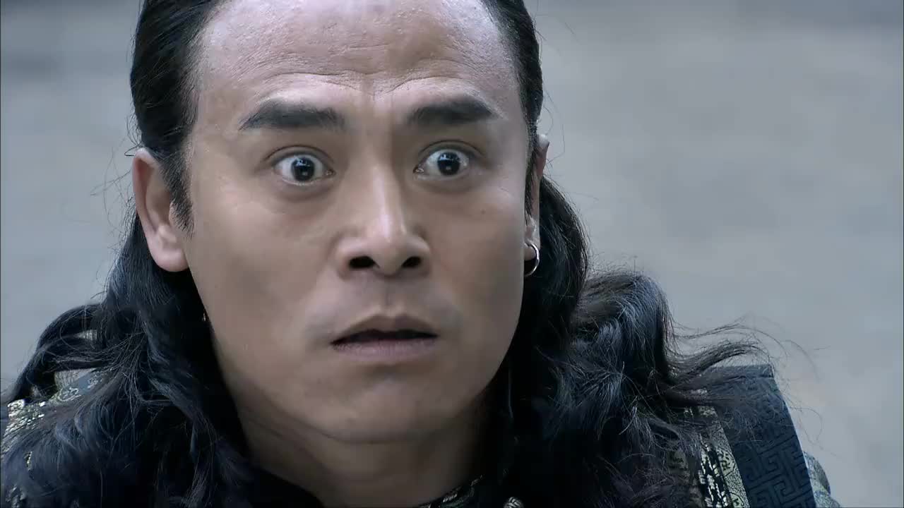 打狗棍格格听到戴天理要被执行枪决同意那图鲁去看