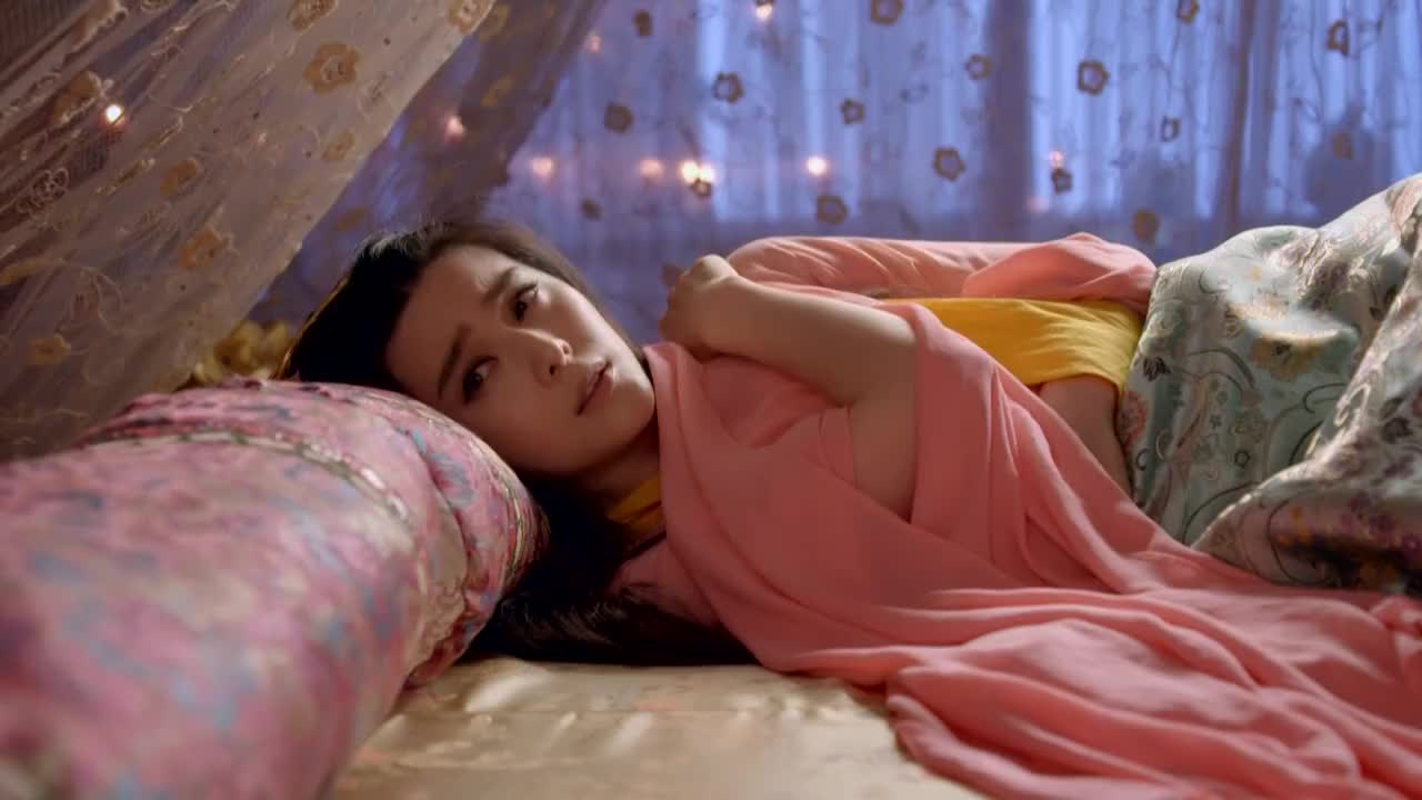 武媚娘深夜武媚娘看见皇帝在外徘徊