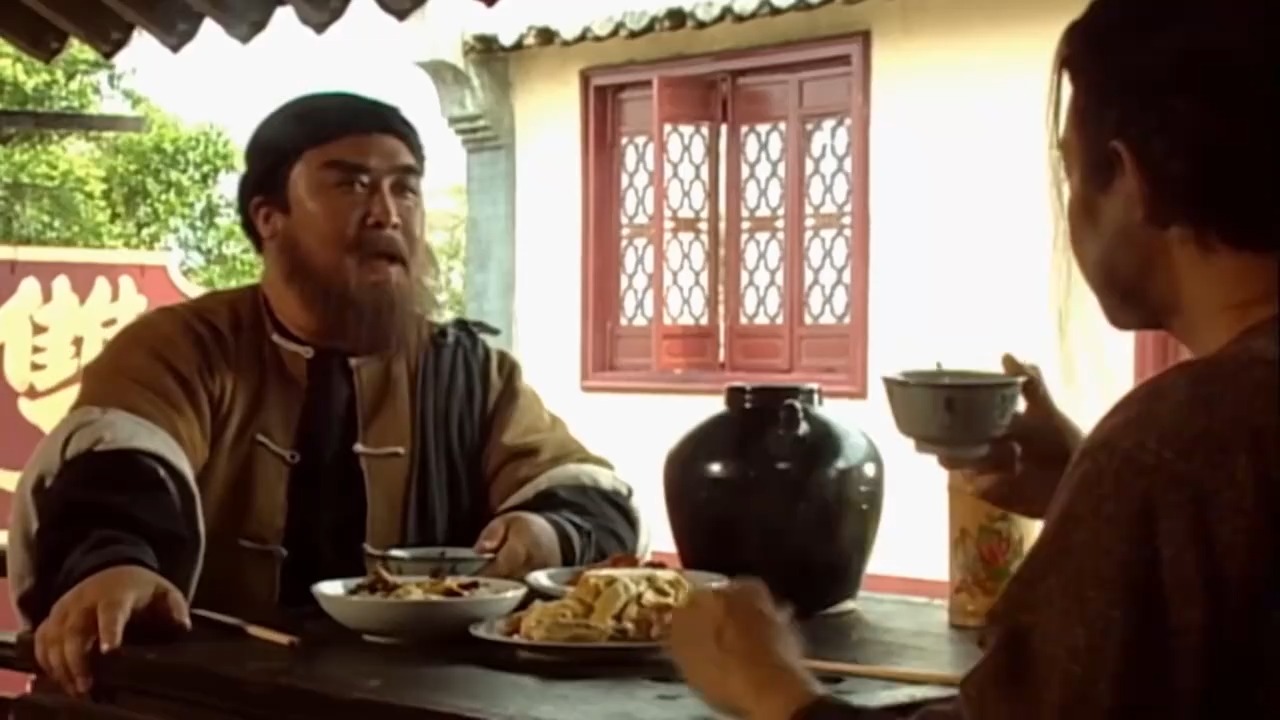 鹿鼎记：陈近南死忠粉！逃犯听不得别人诋毁天地会，大打出手