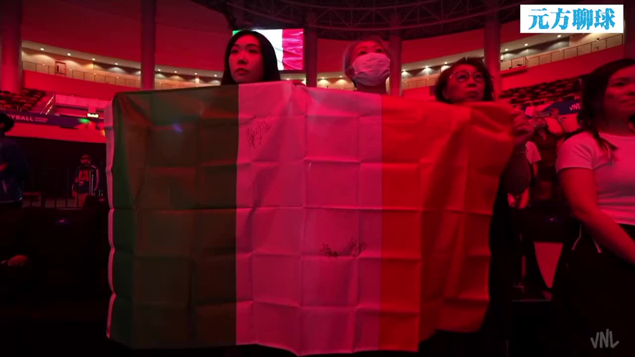 7月26日世界女排联赛！中国女排vs意大利，为了第三名彻底拼了
