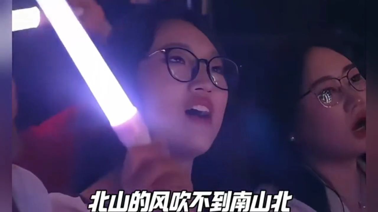 《山茶花读不懂白玫瑰》＃每个人都困在自己的世界里