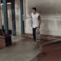 神回复：假如你女朋友发烧40度，你王者荣耀晋级赛刚开，怎么办？休闲区蓝鸢梦想 - Www.slyday.coM