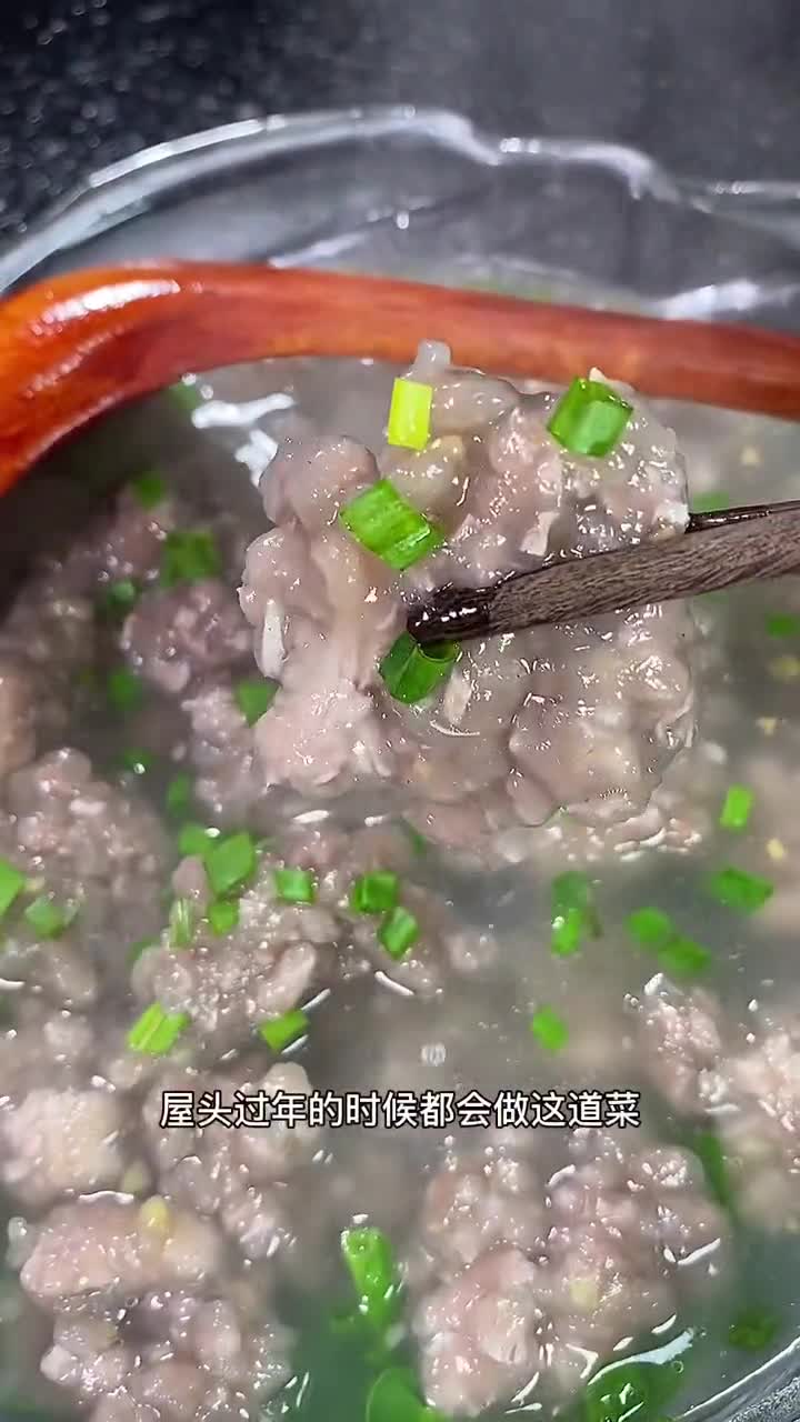 汆汤肉怎样做才晶莹剔透,不混汤,放法其实很简单.