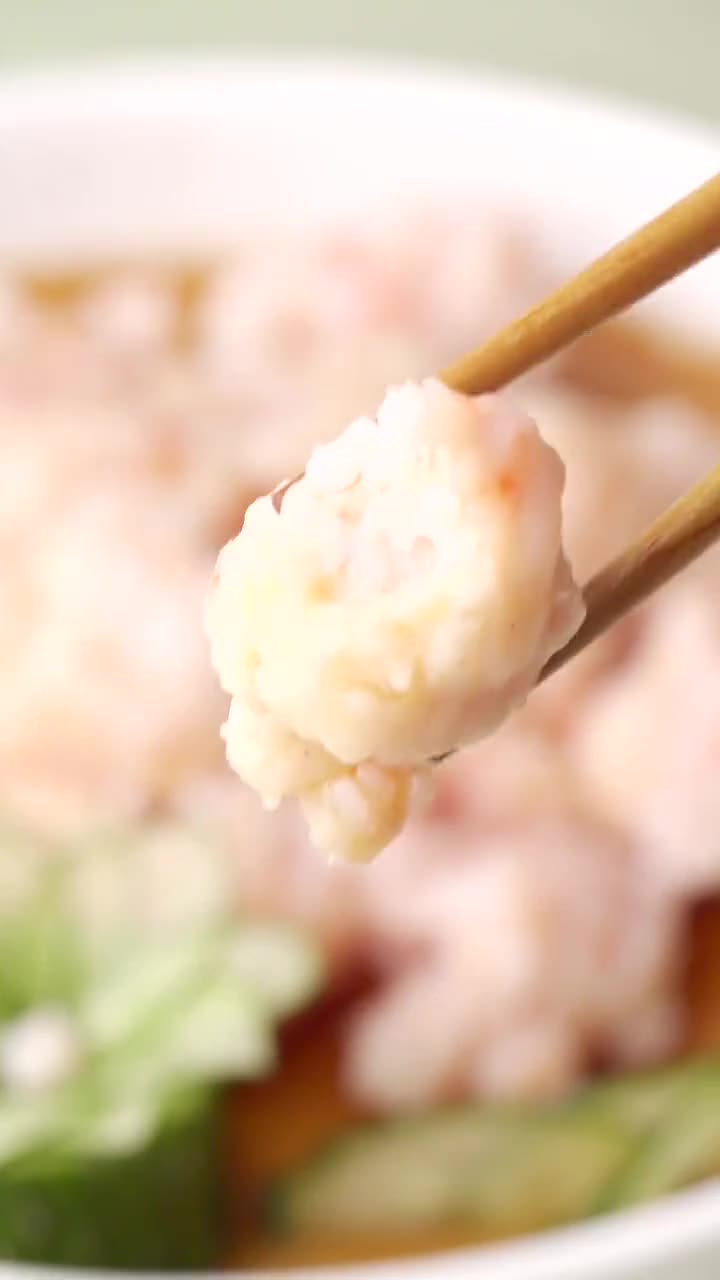 虾滑之所以叫虾滑是有理由的!入口太鲜香爽滑了