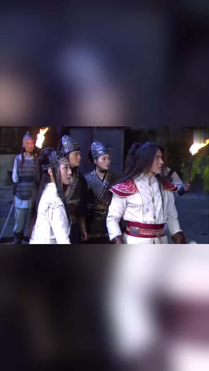 仙侠剑忠心属下被当成人质谁想欧阳轩心狠手辣乱箭射死属下