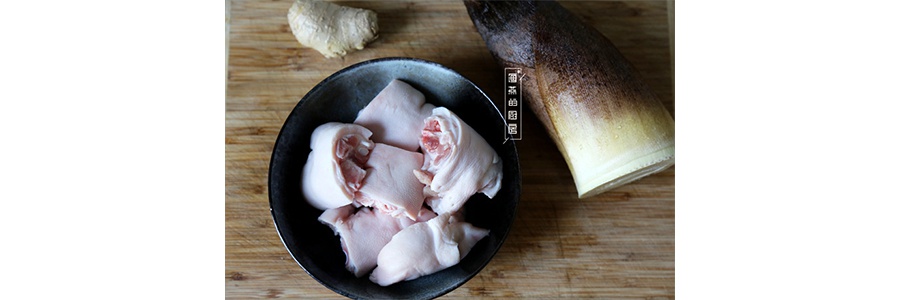 炖猪蹄要加这个菜，无比鲜美！