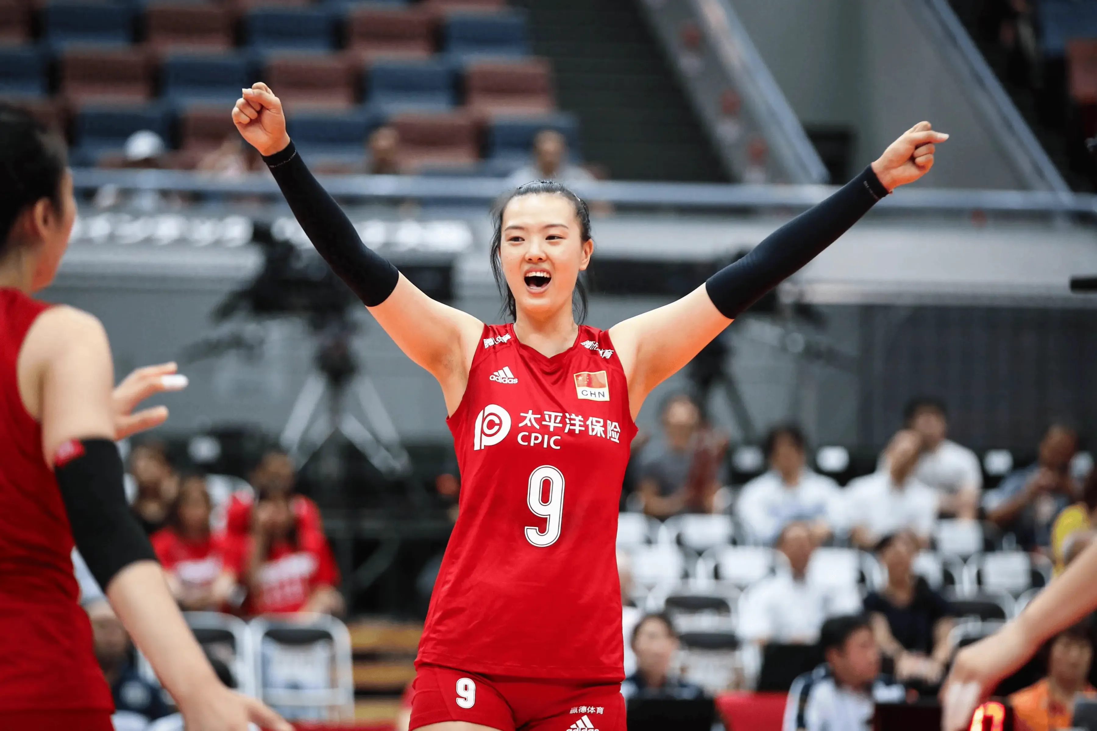 朱婷张常宁是女排史上最强大小主攻！吴梦洁李盈莹惠若琪不如她们