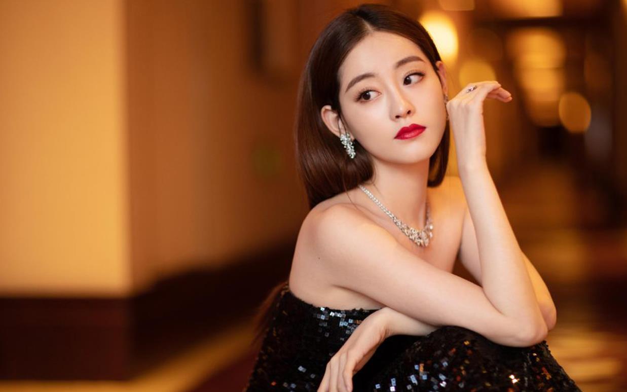 遇龙祝绪丹适合演这种傻白甜的清纯少女