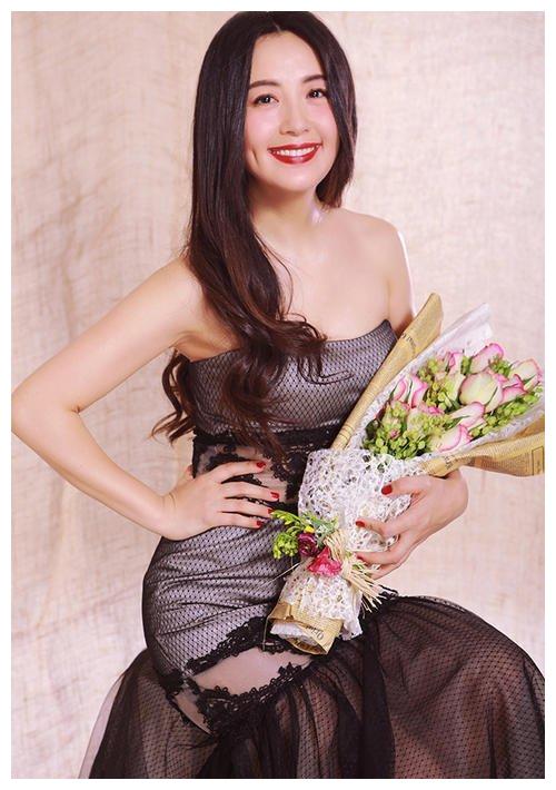 她因拍戏意外怀孕,如今10年过去了,孩子的父亲还是不为人知