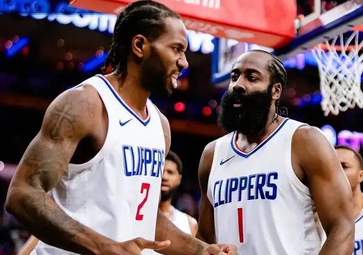 五年近七千万,泰伦-卢与快船队达成续约!湖人抢人计划又泡汤了