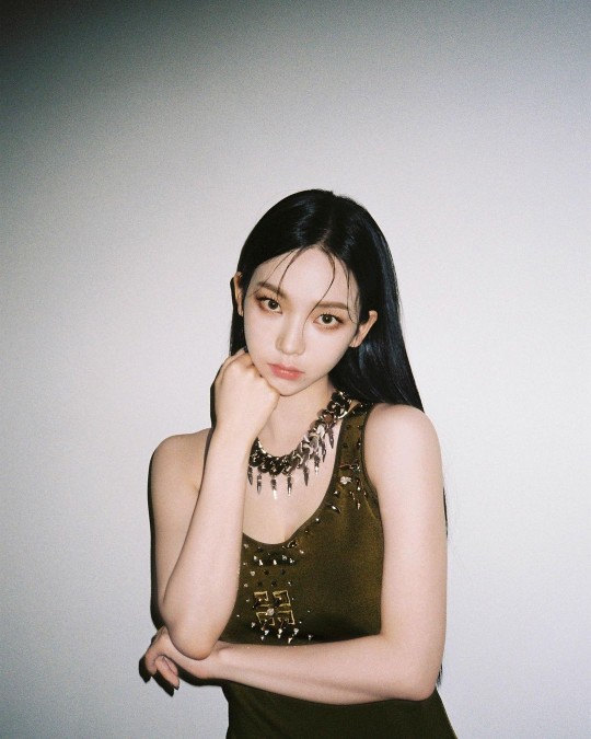 韩国女团aespa成员karina近照曝光