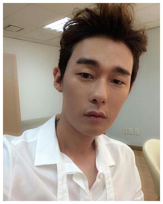 许志雄|浮肿|脸部_新浪新闻