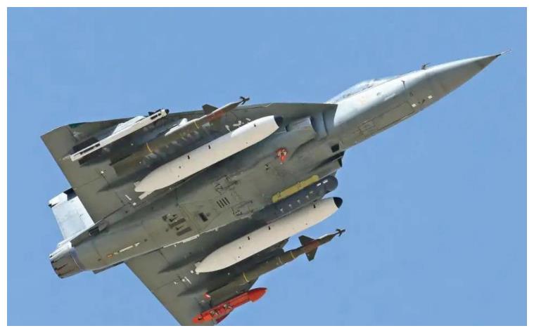 要和GC-1战斗机比?<a href=