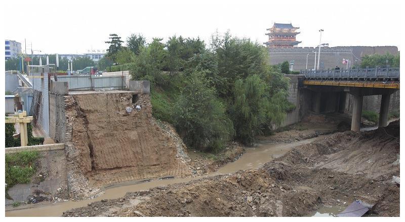 我曾五次去榆林,每次去都要在榆阳桥上走走.