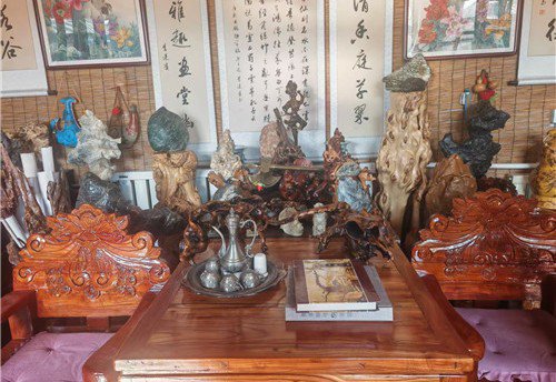 小院藏着一座“根雕馆”！七旬“守艺人”吕福山的乡土匠心