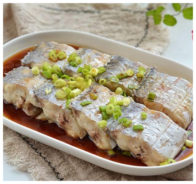 清蒸带鱼味道出奇的好吃