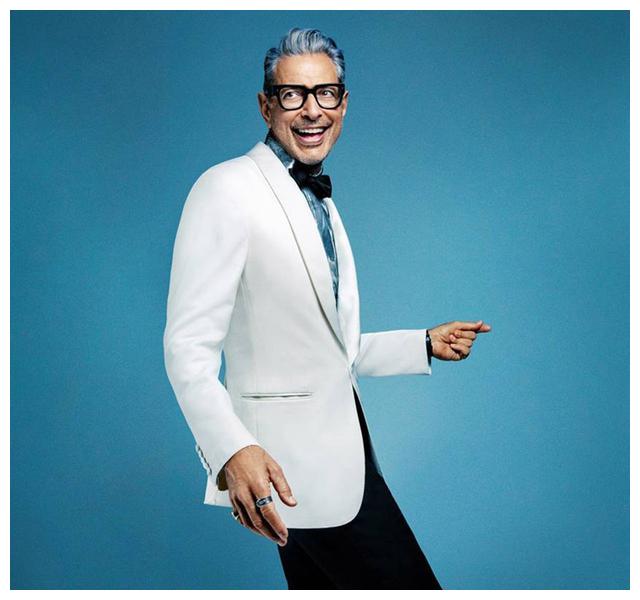 68岁的杰夫·高布伦时尚感不减反增,属于老男人的时尚长啥样