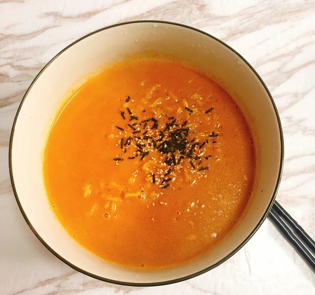 火鸡面的神仙吃法,这样做,开挂般好吃!休闲区蓝鸢梦想 - Www.slyday.coM 火鸡面的神仙吃法,这样做,开挂般好吃!休闲区蓝鸢梦想 - Www.slyday.coM