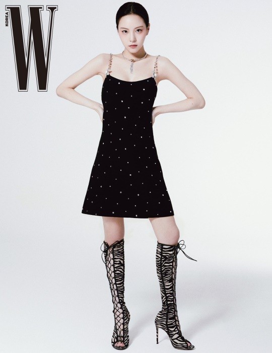 韩国女艺人李烈音最新杂志写真曝光