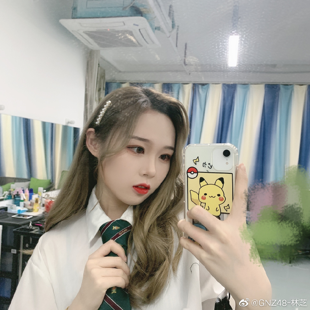 偶像美少女gnz48-林芝迷人写真美照欣赏