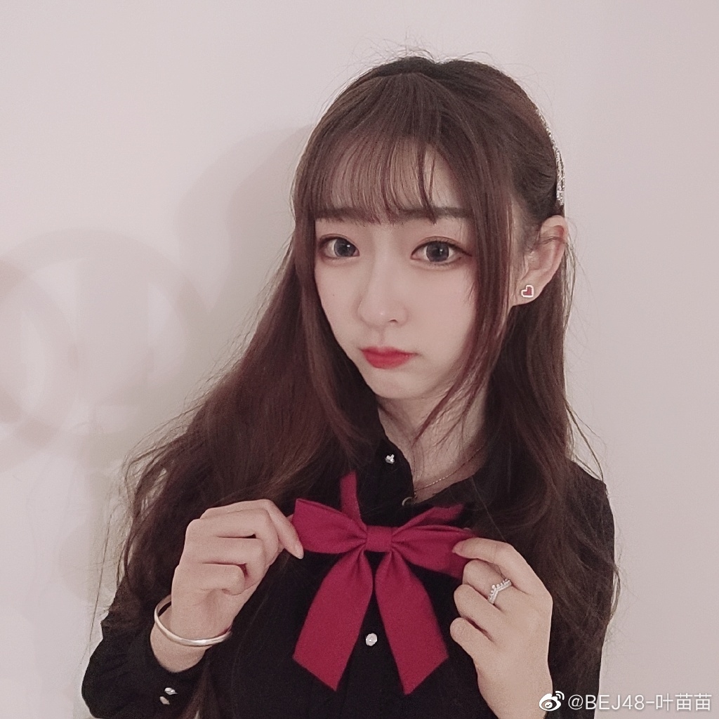 偶像美少女bej48-叶苗苗迷人可爱美照