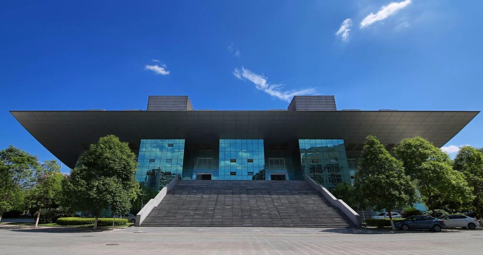 四川被低估的一所大学,是省"双一流"建设计划院校,就在南充