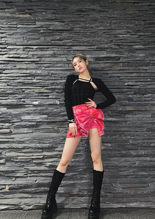 韩国女艺人全昭弥sns发照 弯腰秀完美身材