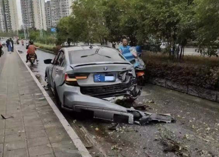 倒车碰撞怎么定责任赔偿